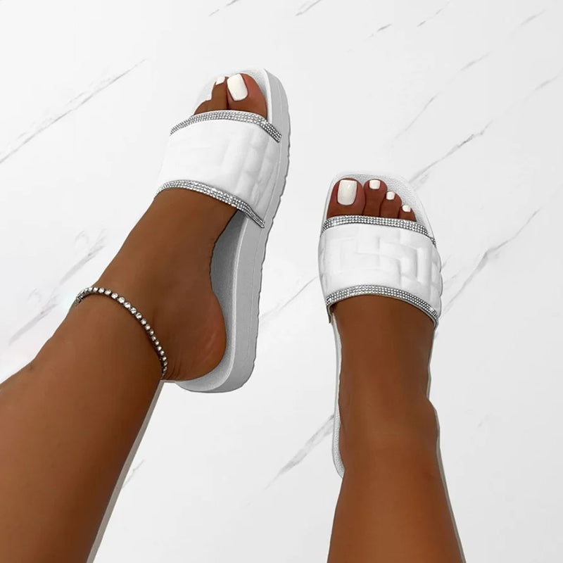 Gela Slippers